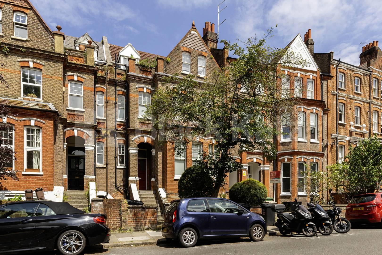 Amazing Split Level Apartment Dennington Park Road, West Hampstead